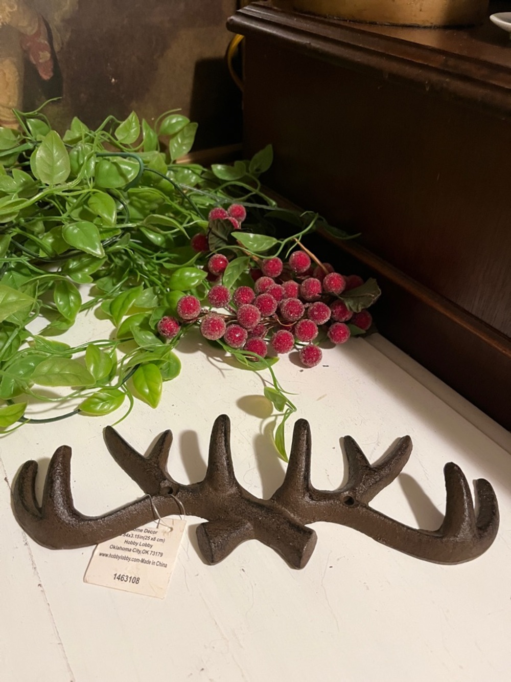 Hooks Hangers (10)Cast Iron Antlers There’s Built In Holes For Hanging Heavy NWT